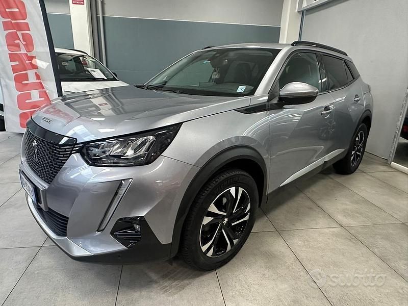 Usata Peugeot 2008 Allure 131 CV (96 kW) 2020 Grigio SUV