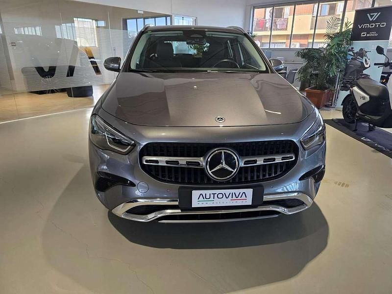 Usata Mercedes GLA200 Advanced 150 CV (110 kW) 2023 Grigio SUV