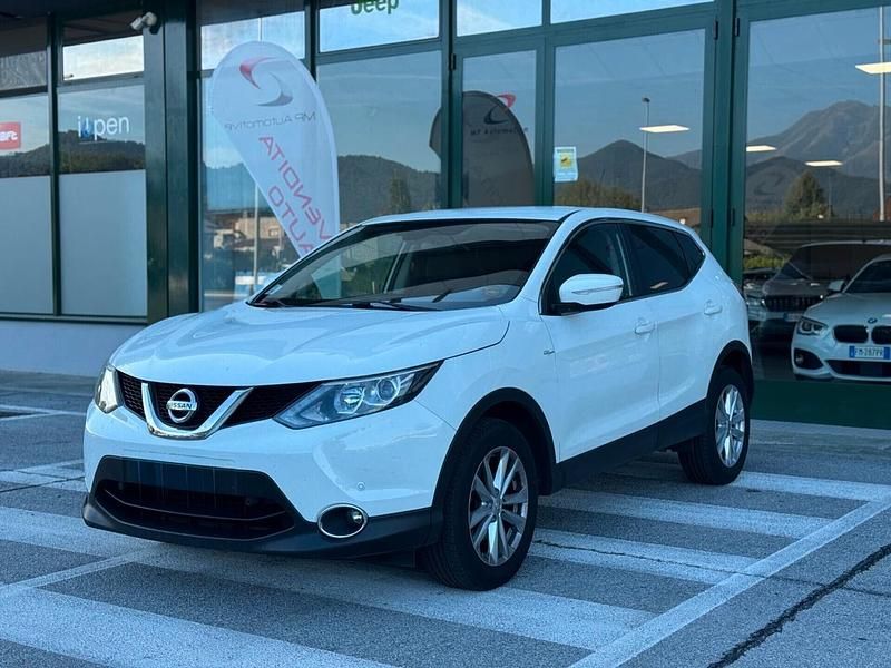 Usata Nissan Qashqai Acenta 131 CV (96 kW) 2014 Bianco SUV
