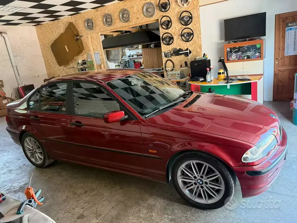 Usata BMW 318 118 CV (86 kW) 1998 Rosso Berlina
