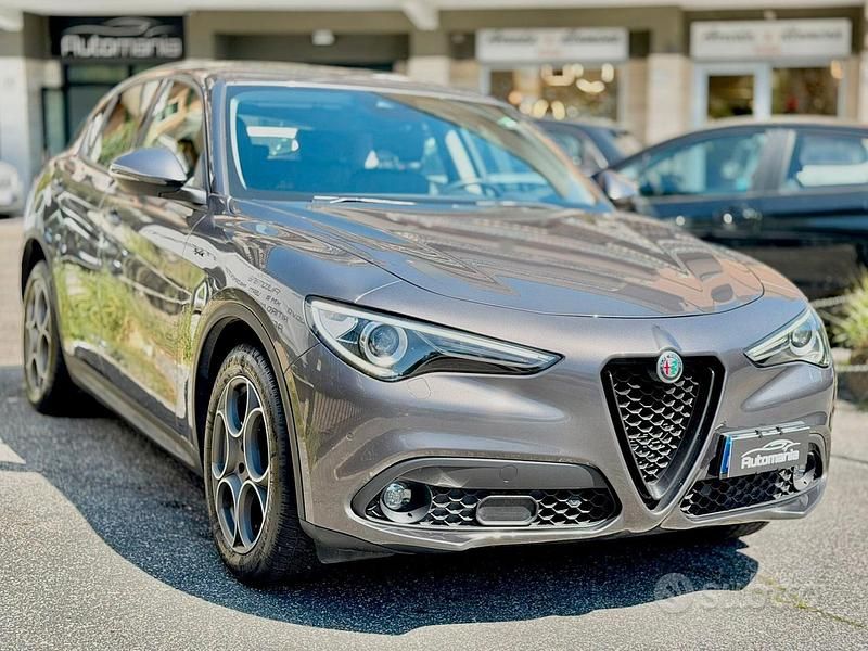 Usata Alfa Romeo Stelvio Sprint 190 CV (139 kW) 2021 Grigio SUV