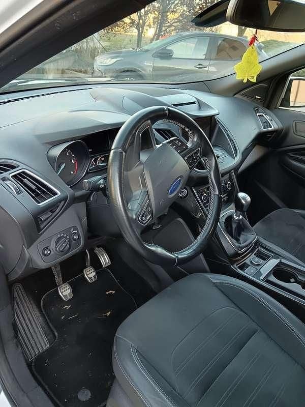 Usata Ford Kuga ST-Line 120 CV (88 kW) 2017 Bianco SUV