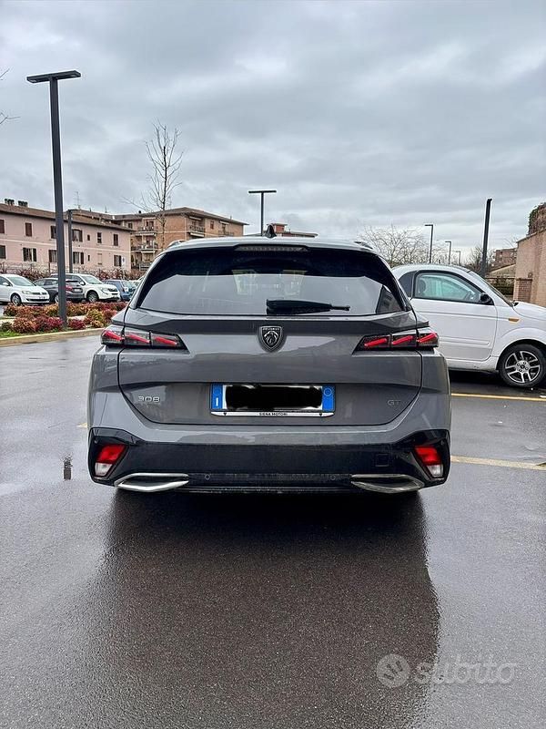 Usata Peugeot 308 GT 131 CV (96 kW) 2024 Grigio Station wagon