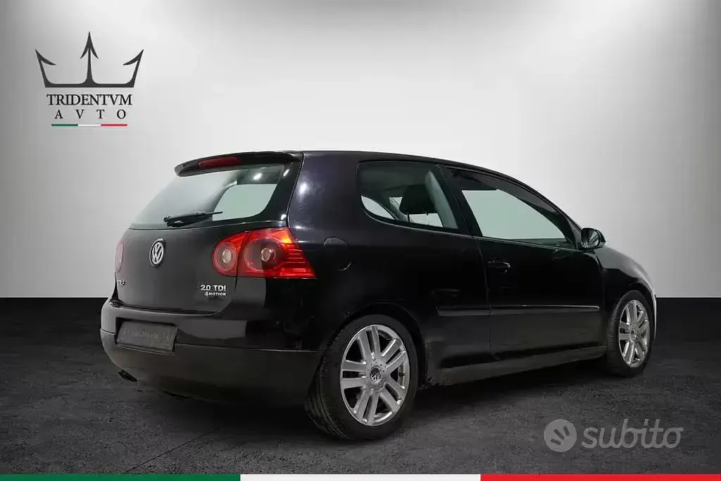 Usata VW Golf IV Sportline 140 CV (102 kW) 2005 Grigio Berlina