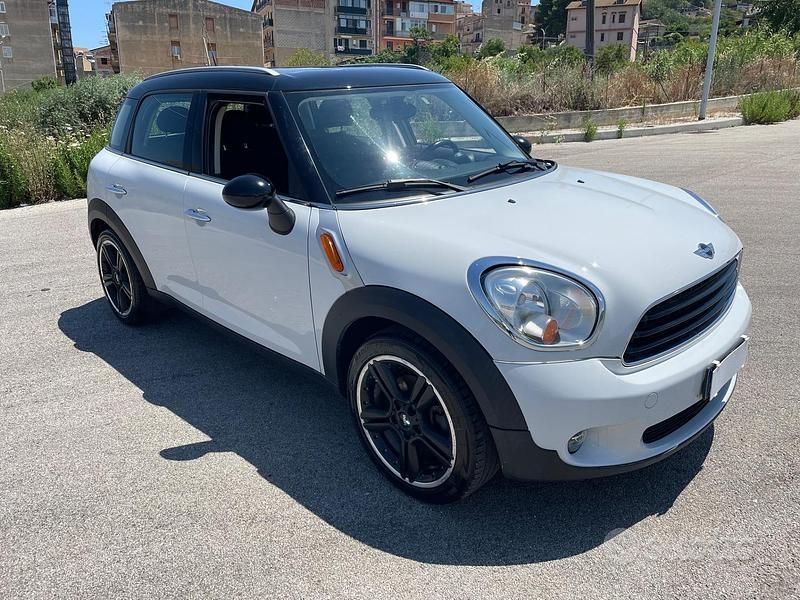 Usata Mini Cooper Coupé 90 CV (66 kW) 2012 Bianco Coupé