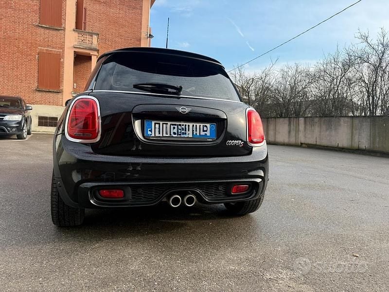 Usata Mini Cooper S 192 CV (141 kW) 2019 Nero Utilitaria