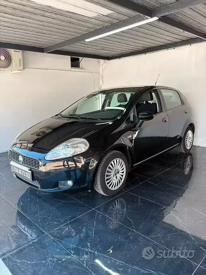 Usata Fiat Grande Punto 77 CV (56 kW) 2009 Nero Utilitaria