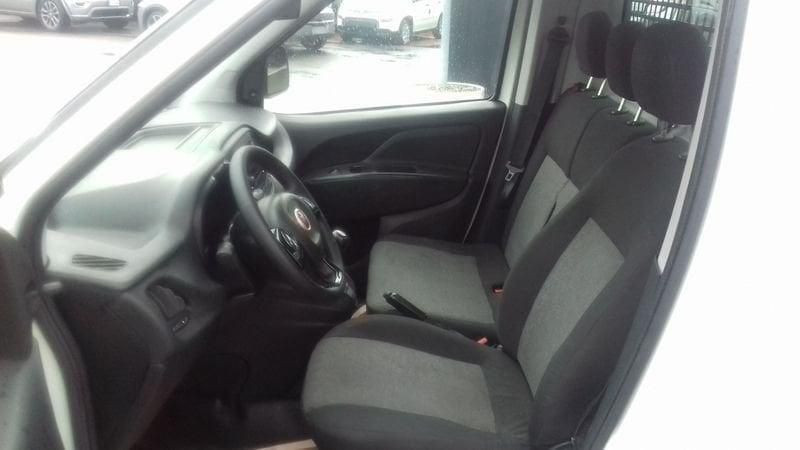 Usata Fiat Doblò 105 CV (77 kW) 2019 Bianco Monovolume