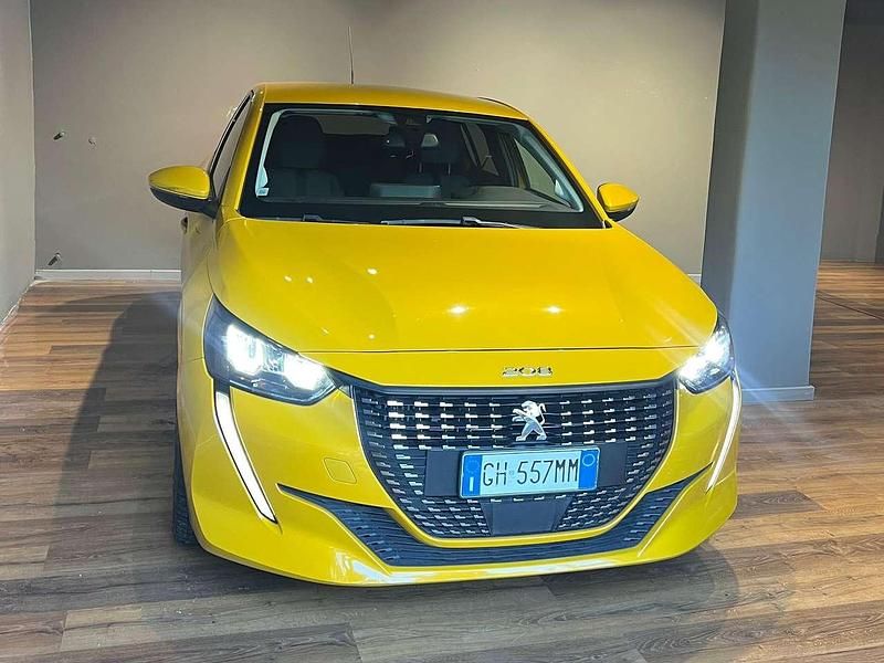 Usata Peugeot 208 Allure 101 CV (74 kW) 2021 Oro Utilitaria