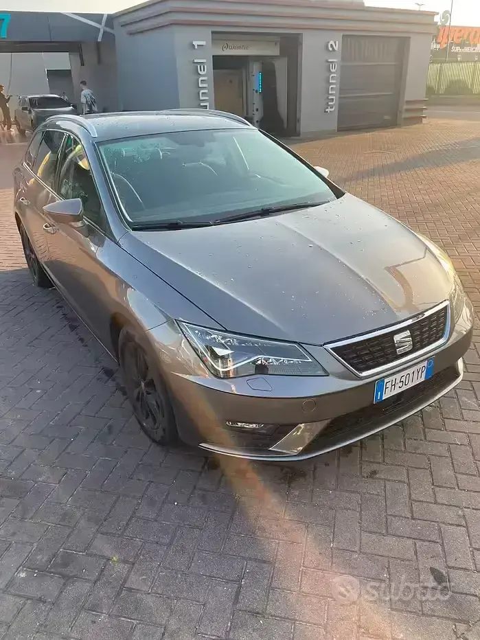 Usata Seat Leon 115 CV (84 kW) 2017 Grigio Station wagon