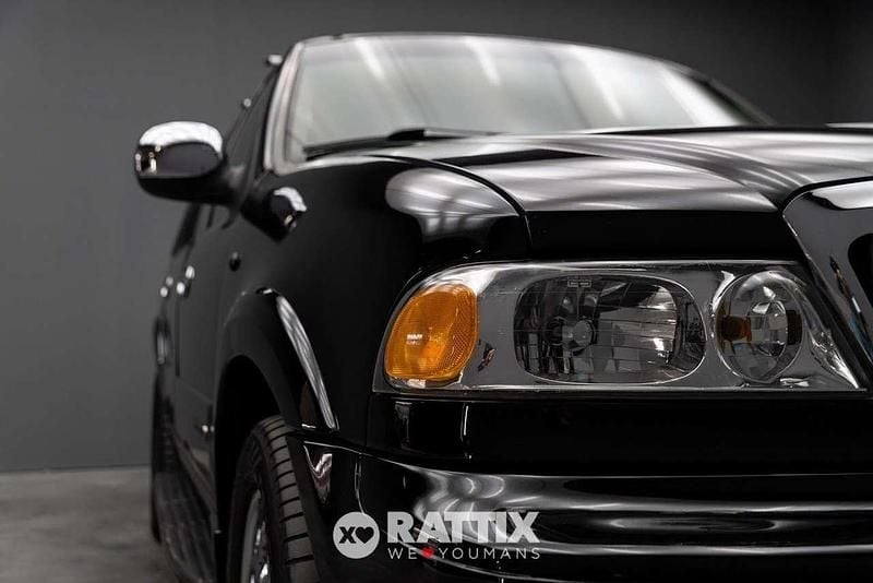 Usata Lincoln Navigator 305 CV (224 kW) 2000 Nero SUV