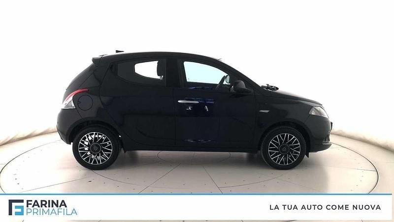 Usata Lancia Ypsilon S 69 CV (50 kW) 2024 Nero Utilitaria