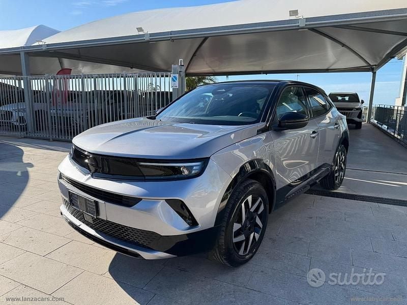 Usata Opel Mokka Edition 130 CV (95 kW) 2025 Grigio SUV