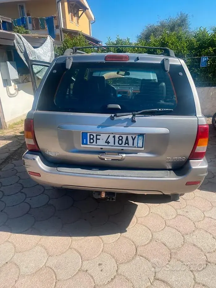 Usata Jeep Grand Cherokee 140 CV (102 kW) 1999 Grigio SUV