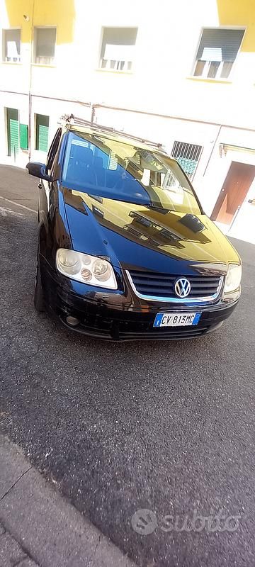 Usata VW Touran 105 CV (77 kW) 2005 Nero Monovolume
