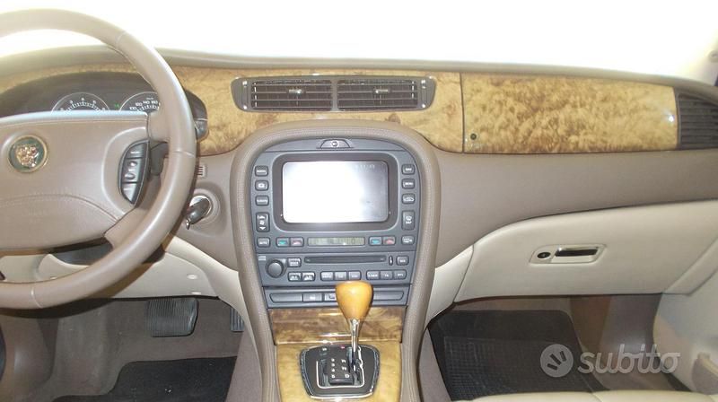 Usata Jaguar S-Type S 238 CV (175 kW) 2004 Verde Berlina