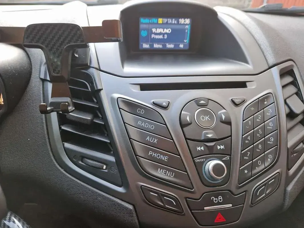 Usata Ford Fiesta Titanium 75 CV (55 kW) 2015 Utilitaria