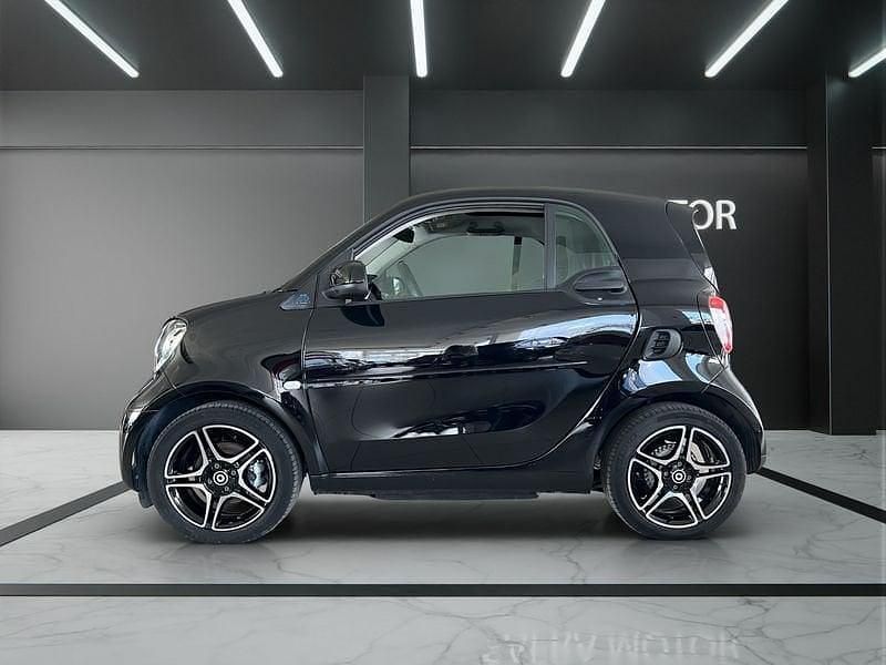Usata Smart ForTwo Coupé Pulse 60 kW (82 CV) 2023 Nero Utilitaria