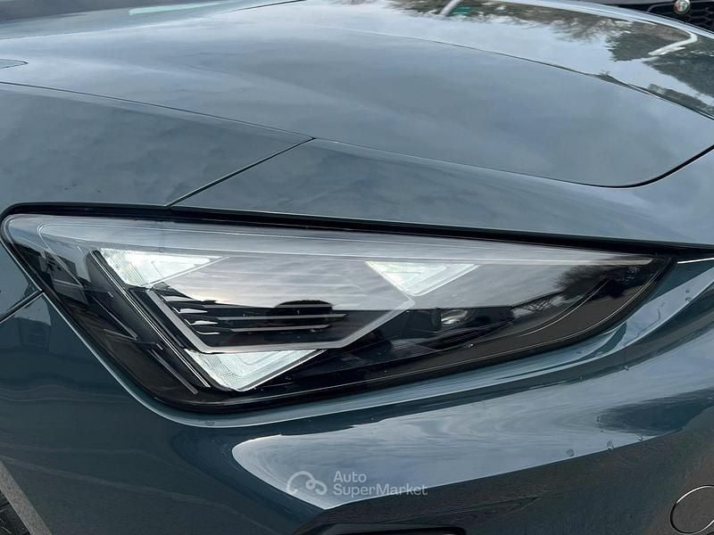 Usata Cupra Leon 150 CV (110 kW) 2024 Blu Berlina