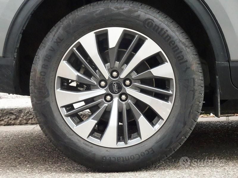 Usata Ford Kuga Active 180 CV (132 kW) 2024 Grigio SUV