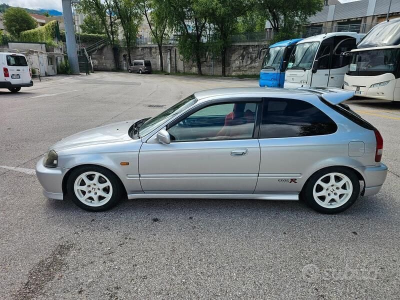 Automobile Honda Civic Type R 2000 Usata Honda Civic Type R Usata