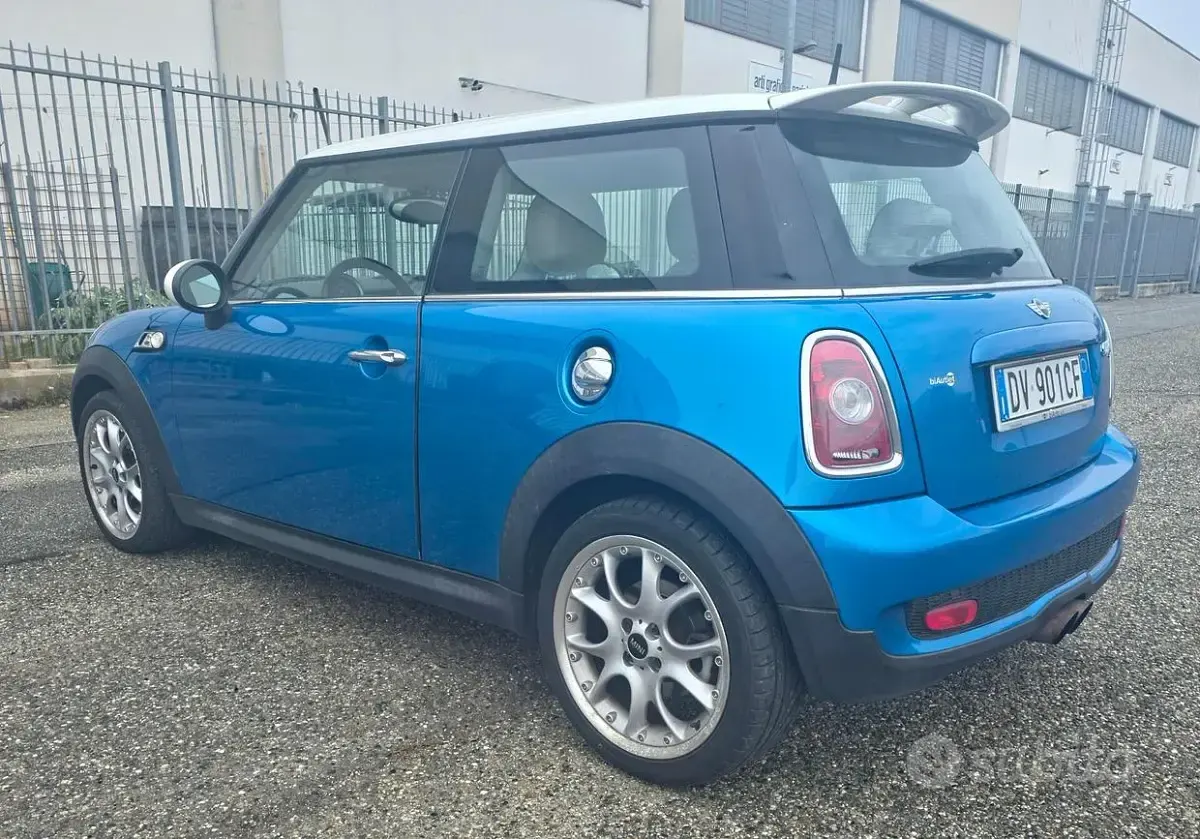 Usata Mini Cooper S 175 CV (128 kW) 2009 Bluazzurro Utilitaria