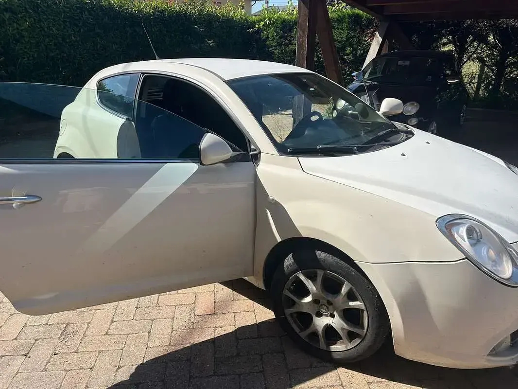 Usata Alfa Romeo MiTo Distinctive 120 CV (88 kW) 2008 Utilitaria