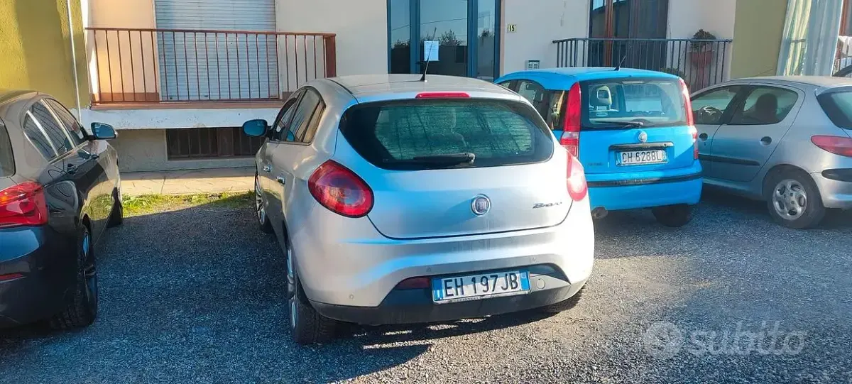 Usata Fiat Bravo 103 CV (75 kW) 2011 Grigio Utilitaria