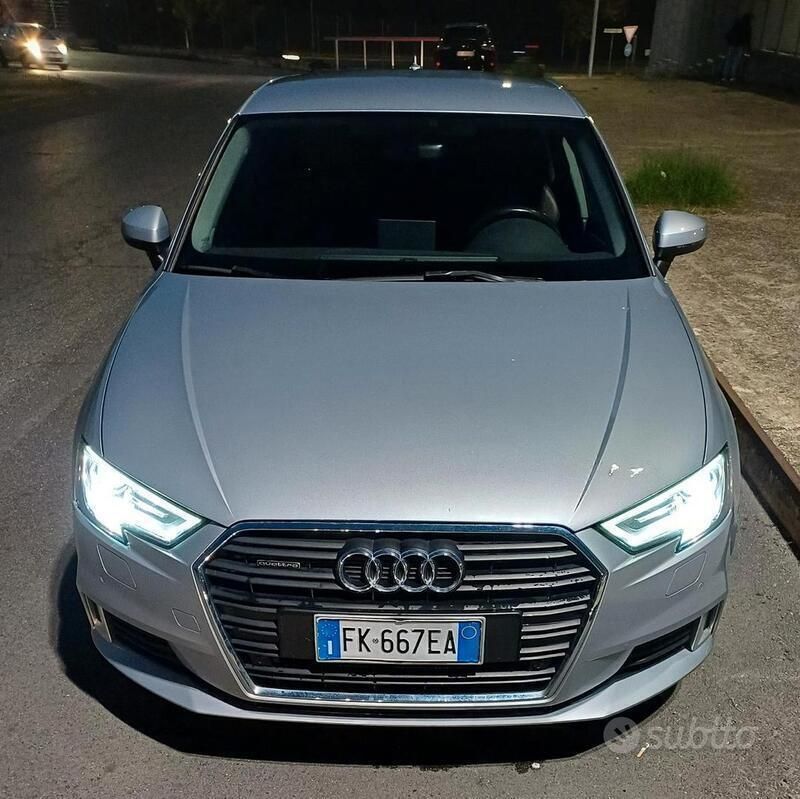 Argento Usata 2017 Audi A3 Sport Tre volumi | 19.900 € (Molto cara) - Immagine 1/4