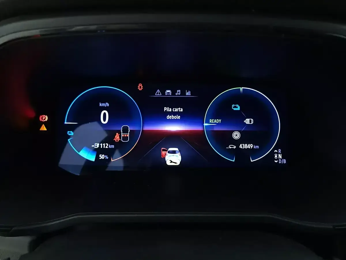 Usata Renault Zoe Life 50 kW (69 CV) 2022 Biancobianco Utilitaria