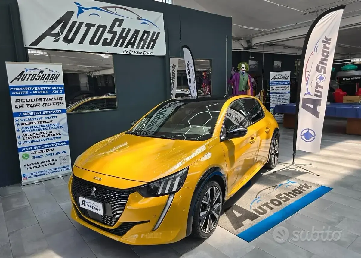 Usata Peugeot 208 GT-line 102 CV (75 kW) 2019 Giallo Utilitaria