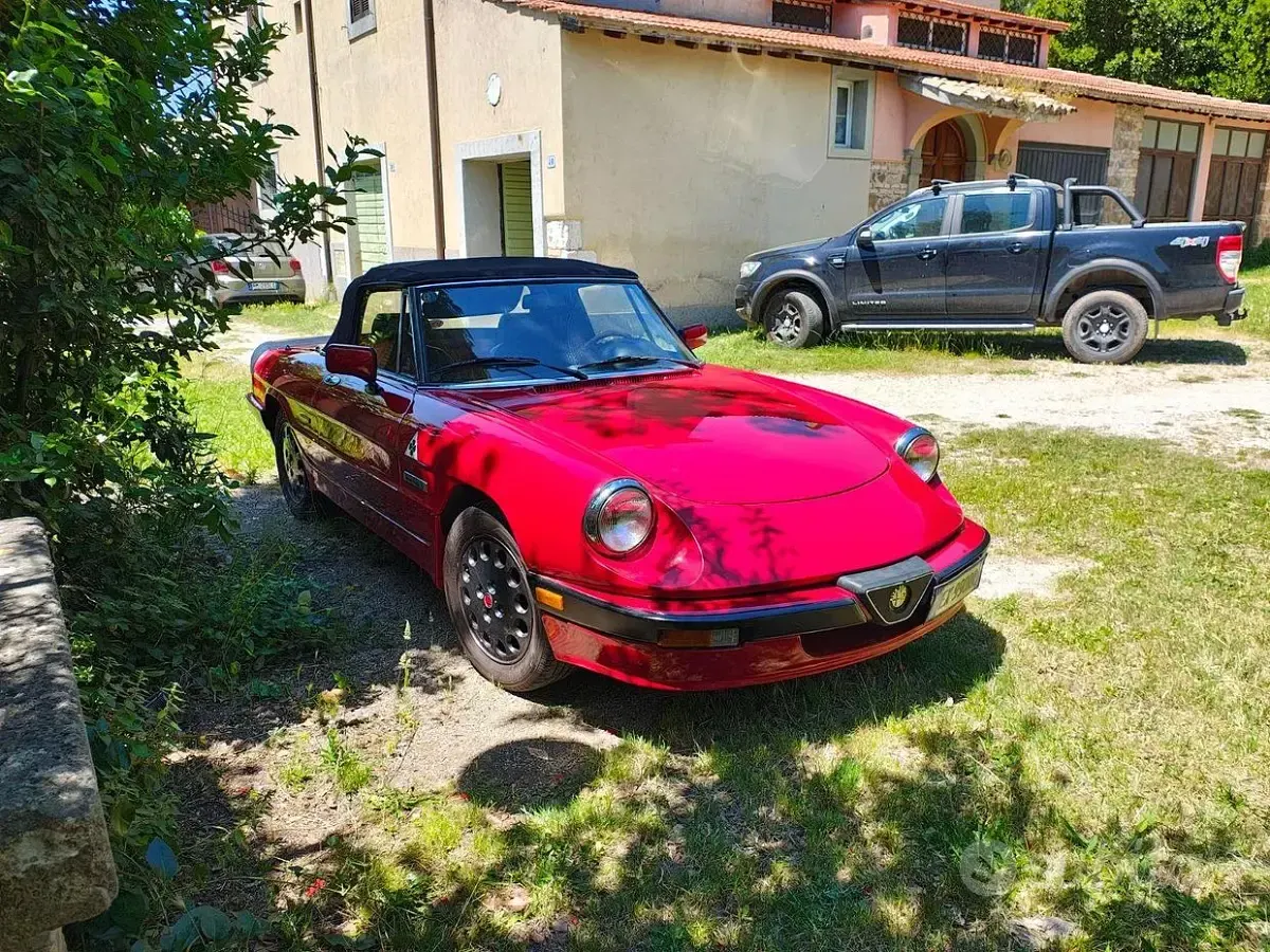Usata Alfa Romeo Spider Quadrifoglio Verde 128 CV (94 kW) 1989 Rosso Cabrio