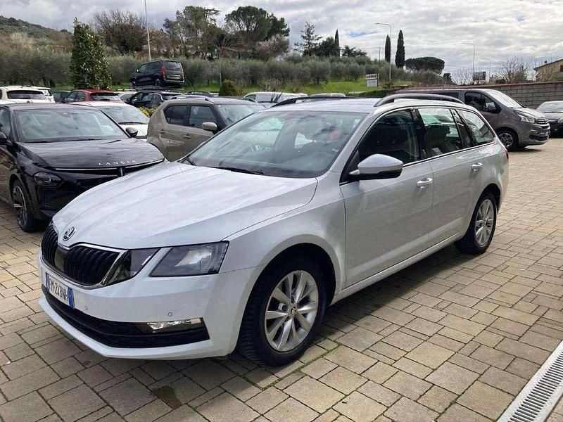 Usata Skoda Octavia G-TEC Ambition 110 CV (80 kW) 2017 Bianco Station wagon