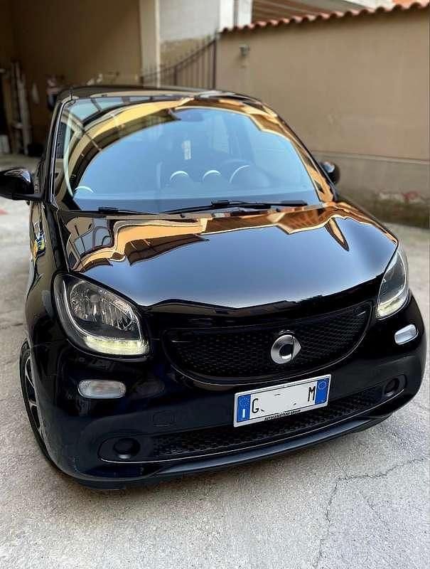 Usata Smart ForFour Passion 71 CV (52 kW) 2015 Nero Utilitaria