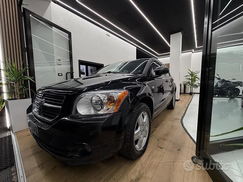 Usata Dodge Caliber SXT 140 CV (102 kW) 2009 Nero Utilitaria