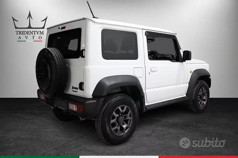 Usata Suzuki Jimny 102 CV (75 kW) 2020 Bianco SUV