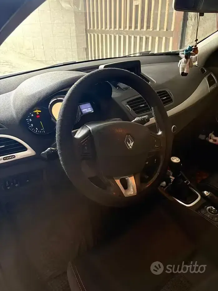 Usata Renault Mégane GrandTour 110 CV (80 kW) 2010 Grigio Station wagon