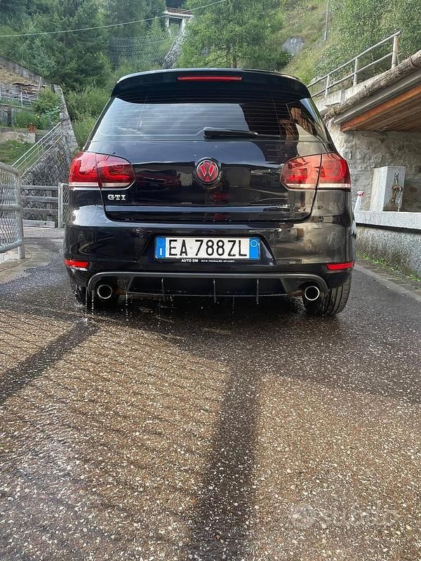Usata VW Golf VI GTI 210 CV (154 kW) 2010 Nero Utilitaria