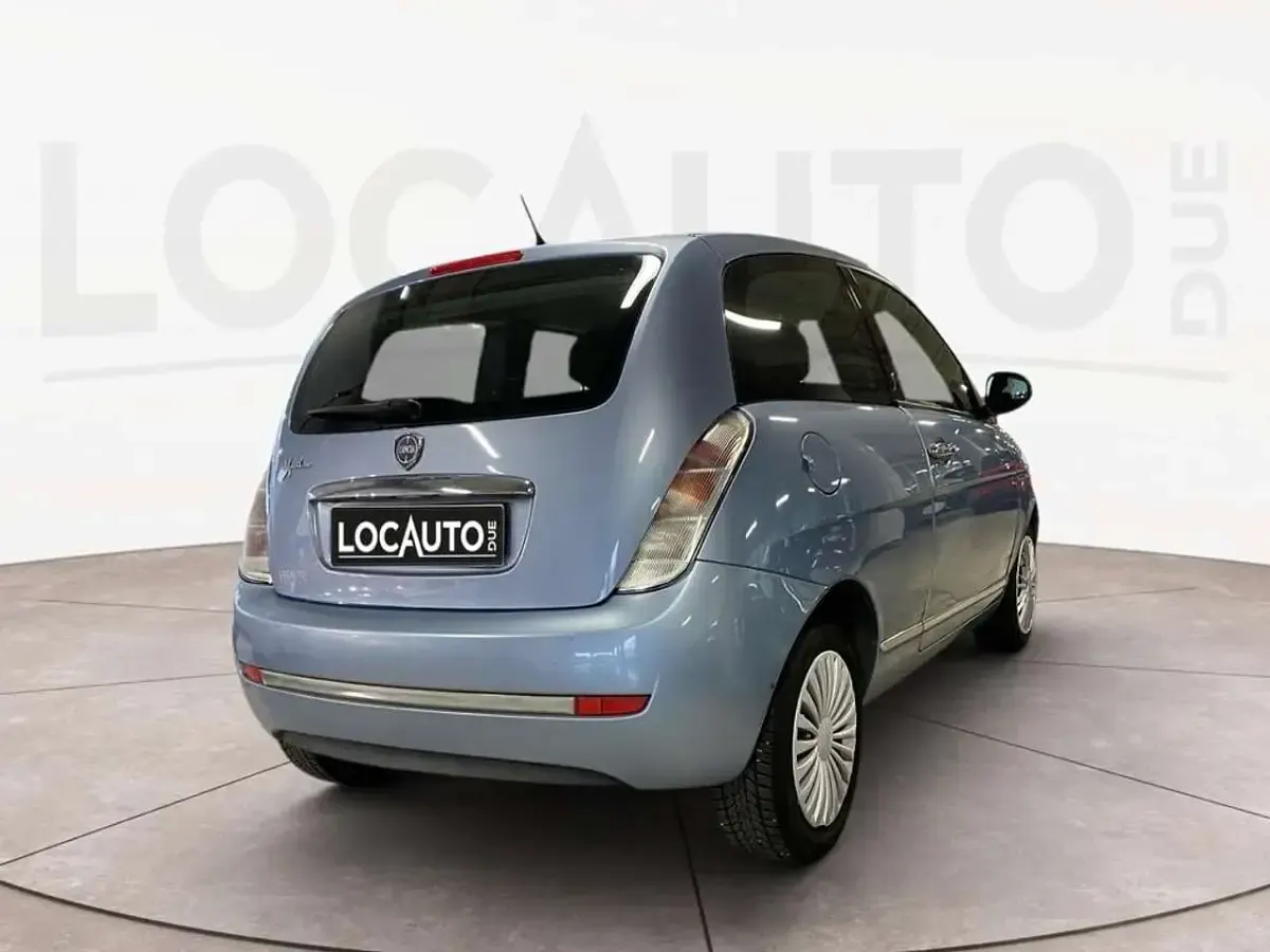 Usata Lancia Ypsilon 69 CV (50 kW) 2011 Azzurro Utilitaria