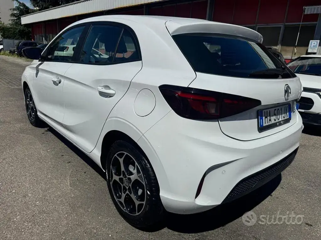 Nuova MG MG3 Comfort 116 CV (85 kW) 2025 Grigio Utilitaria
