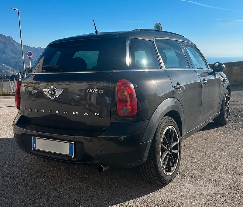 Usata Mini Countryman 90 CV (66 kW) 2016 Grigio SUV