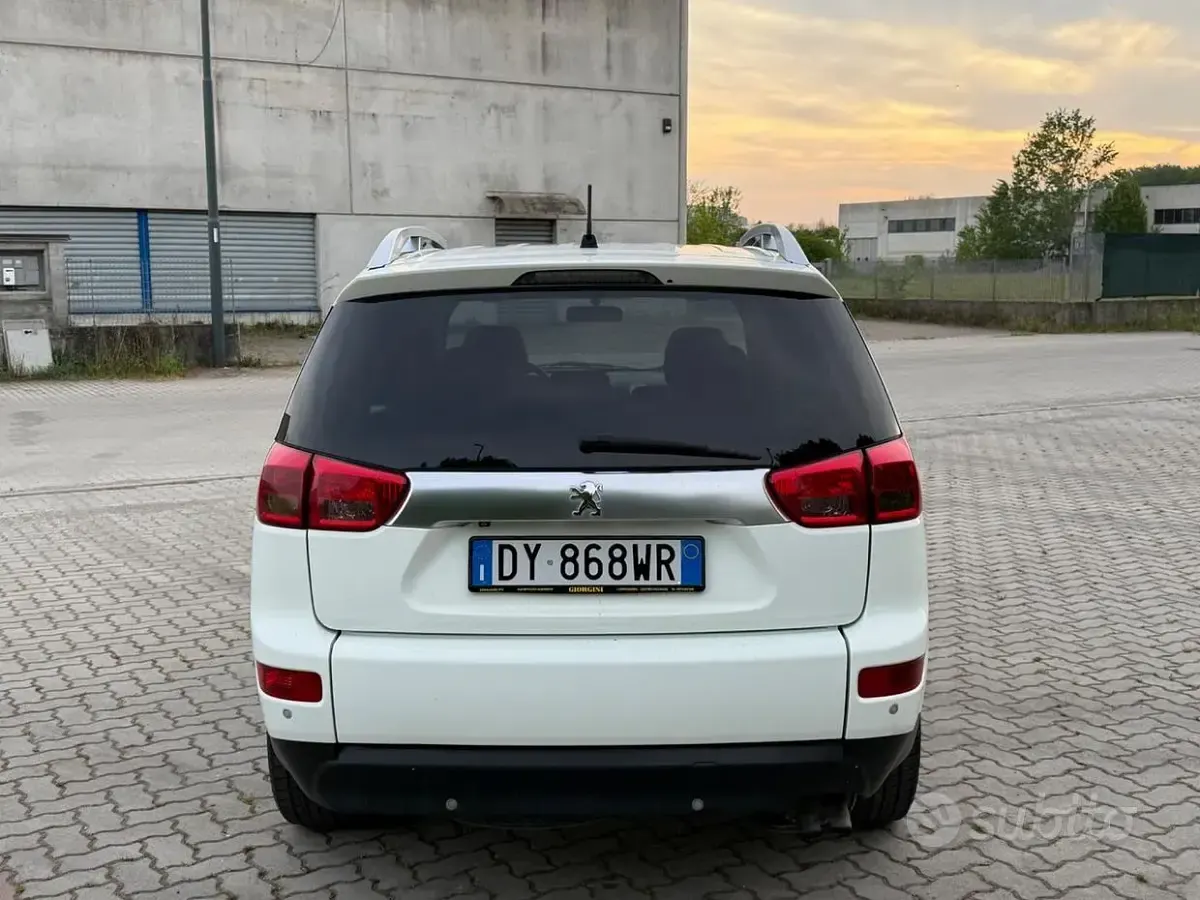 Usata Peugeot 4007 156 CV (114 kW) 2009 Other SUV