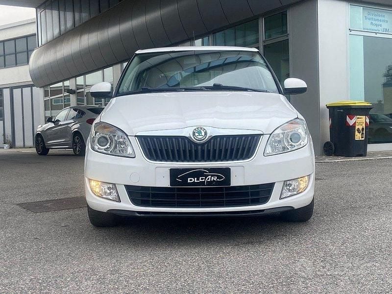 Usata Skoda Fabia 75 CV (55 kW) 2011 Bianco Berlina