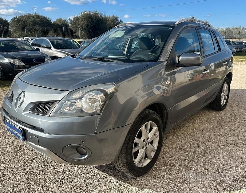 Usata Renault Koleos Dynamique 150 CV (110 kW) 2009 Grigio SUV