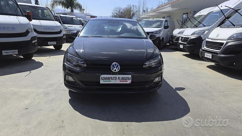 Usata VW Polo R-line 65 CV (47 kW) 2018 Grigio Utilitaria