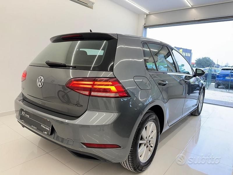 Usata VW Golf VII Business 116 CV (85 kW) 2019 Grigio Berlina
