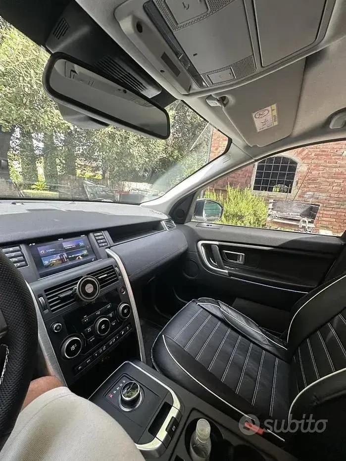 Usata Land Rover Discovery 5 150 CV (110 kW) 2017 Bianco SUV
