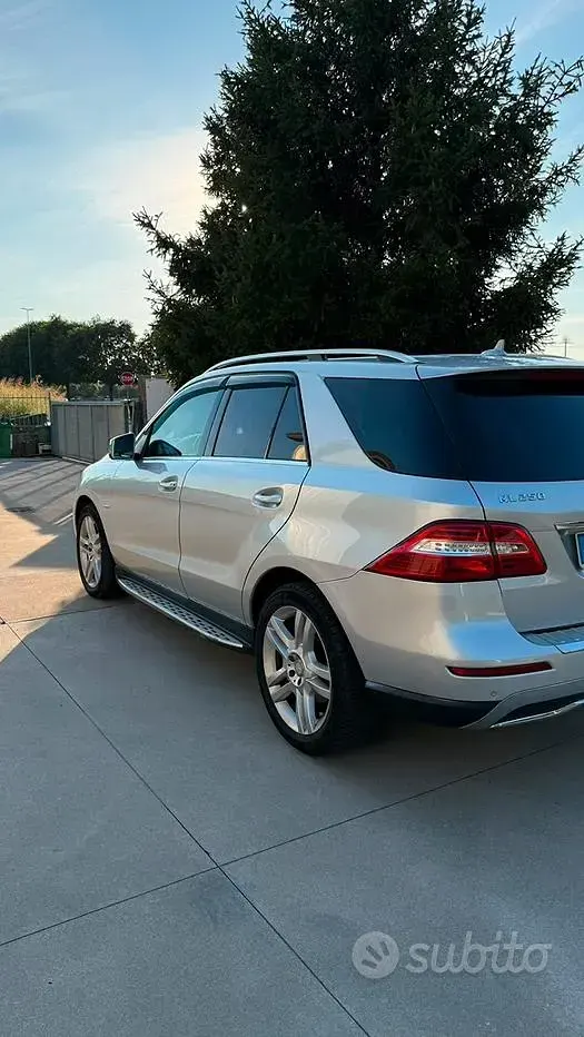Usata Mercedes ML250 204 CV (150 kW) 2013 Grigio SUV