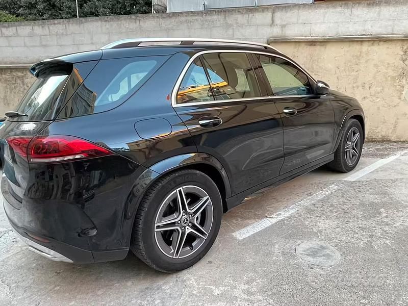 Usata Mercedes GLE300 Premium 2019 Nero SUV