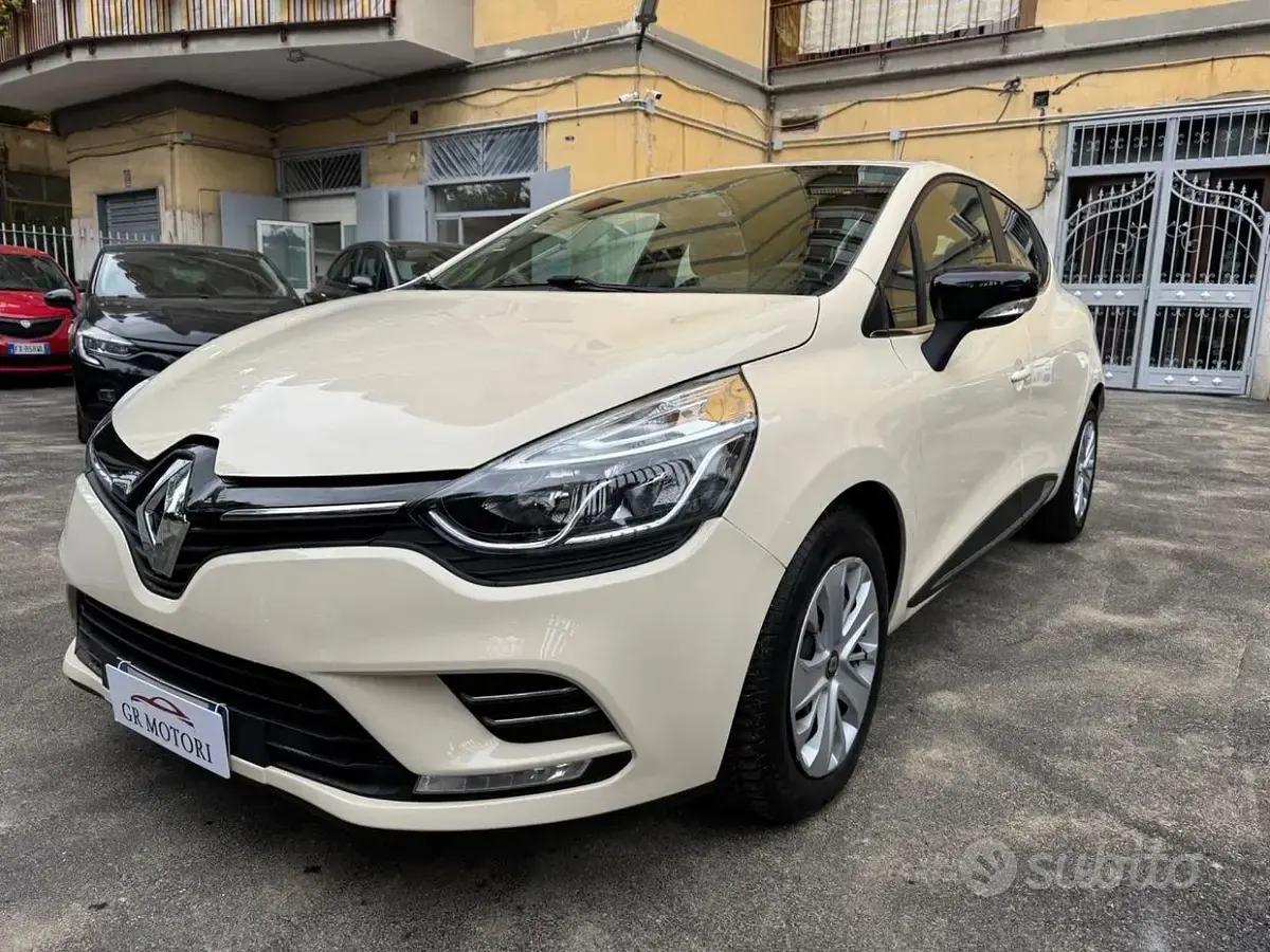 Usata Renault Clio IV Life 75 CV (55 kW) 2016 Beige Utilitaria